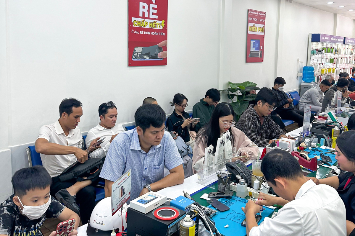 Khách sửa tại 24hCare 6