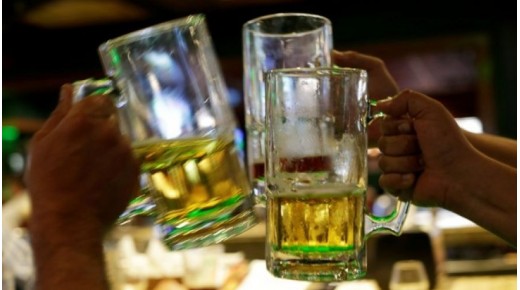 Samsung có thể trở thành Smartphone đầu tiên cảnh báo nếu bạn say rượu