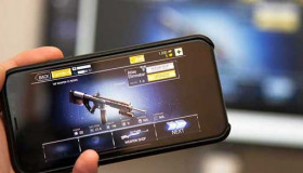 Nên mua điện thoại nào để chơi game và xem phim?