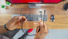 Cổng sạc lightning là gì? Củ sạc, dây sạc và đầu nối lightning cho iPhone