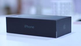 Hộp iPhone 12 hoàn toàn không có tai nghe EarPods