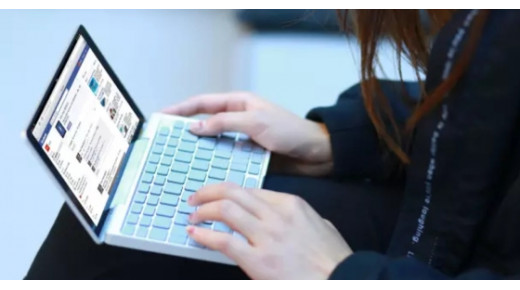 8 laptop nhỏ gọn và đáng mua cho dân văn phòng