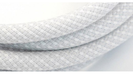 Rò rỉ cáp sạc iPhone 12 dưới thiết kế bện vải chất lượng cao