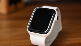 Apple Watch Series 5 - Phiên bản vỏ gốm trở lại "sành điệu" hơn