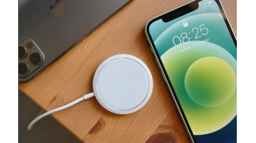 Sạc Qi nào có thể sử dụng được cho iPhone 12?