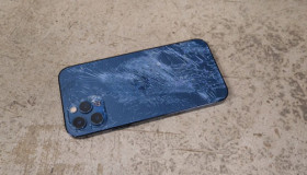 Điều gì sẽ xảy ra khi iPhone 12 Pro bị thả rơi từ độ cao 100 mét?