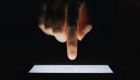 Sốc: Hàng tỷ người dùng iPhone bị bí mật giám sát trong hơn 5 năm qua
