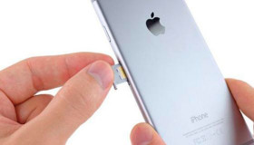 Mẹo xử lý khi điện thoại bị kẹt khay sim cực kì hiệu quả