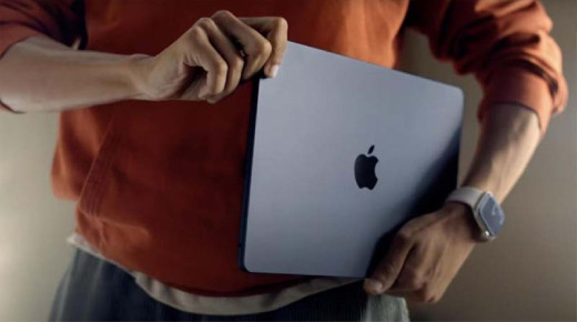 MacBook Air M2 đầu tiên đến tay khách hàng: Hoàn hảo vượt mặt cả Pro!