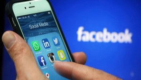 Làm sao để biết có ai đang dùng trộm số điện thoại của bạn trên Facebook?