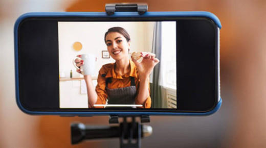 Selfie bằng iPhone không cần chạm máy với 7 mẹo sau