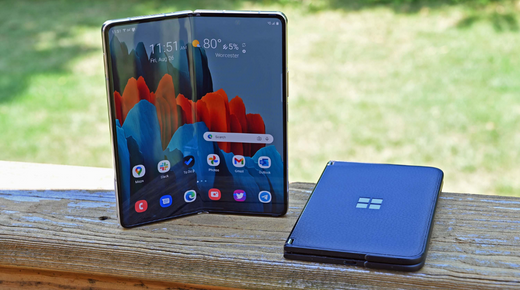 So sánh Samsung Galaxy Z Fold4 và Microsoft Surface Duo 2: Đâu là chiếc điện thoại màn hình gập đáng mua nhất?