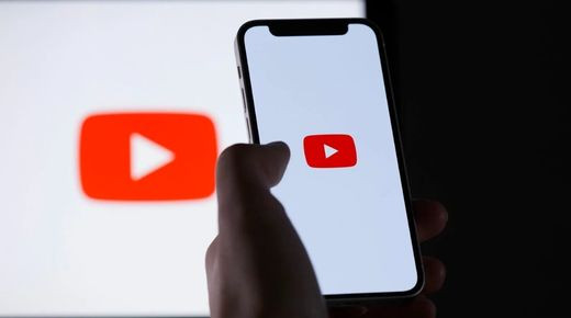 Cách xem video Youtube ngoại tuyến thông qua Camera Roll trên iPhone