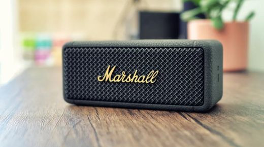 Đánh giá loa Marshall Emberton 2 - Thoải mái sử dụng với thời lượng pin lên đến 30 giờ