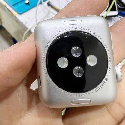 Apple Watch Series 3 - 38mm - GPS - Mặt nhôm, dây cao su - Fullbox