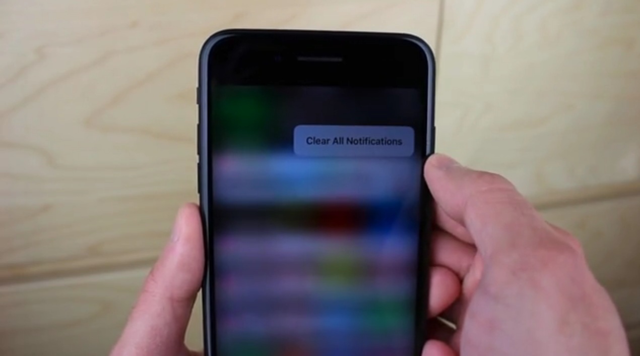 Xóa nhanh thông báo trên iPhone 8 64GB 10 doc chieu cua iphone 8 64gb nhat dinh phai thu ngay hinh anh 4