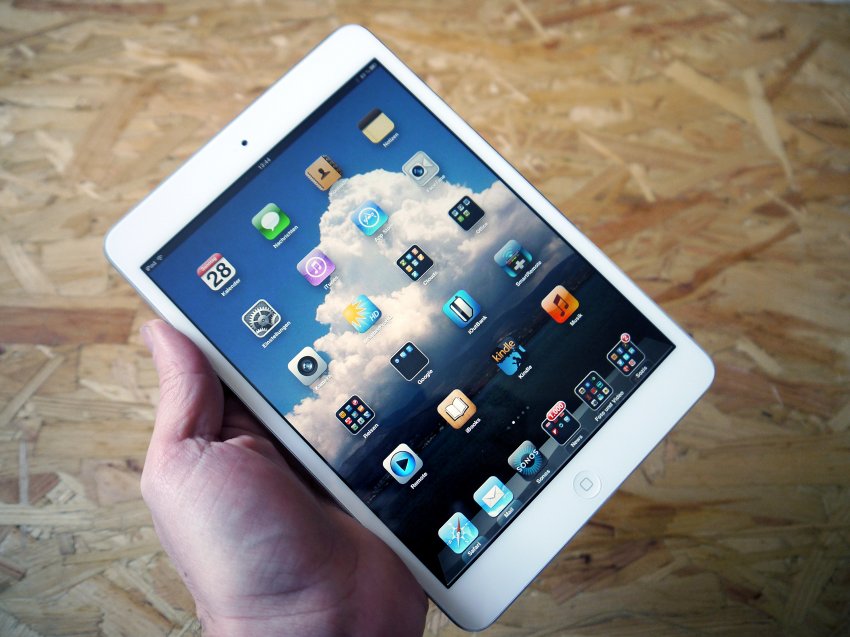 Lý do nên thay mặt kính cảm ứng iPad 1/2/3/4 tại 24hStore thay mat kinh cam ung ipad 1 2 3 4 hinh anh 3
