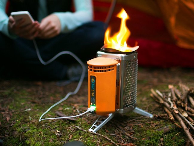 Làm thế nào để sạc điện thoại của bạn cho đúng cách? sac dien thoai dung cach hinh anh 1