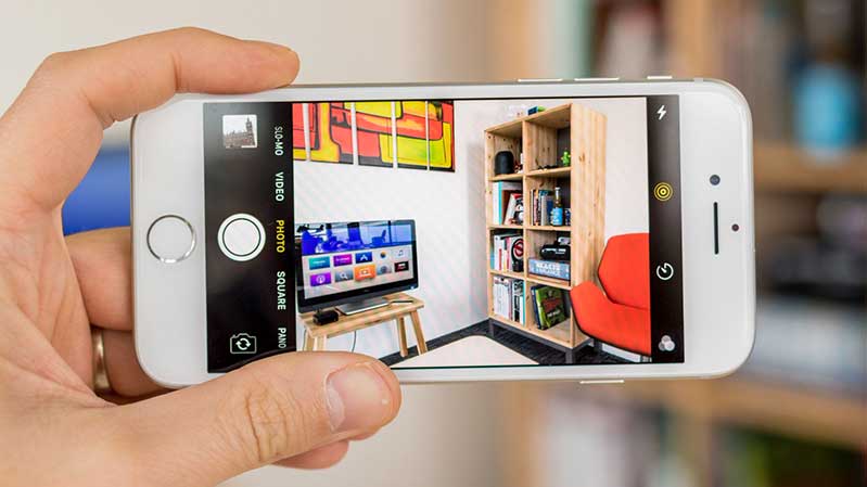 Camera chính iPhone 8 có độ phân giải 12MP, khẩu độ F/1.8