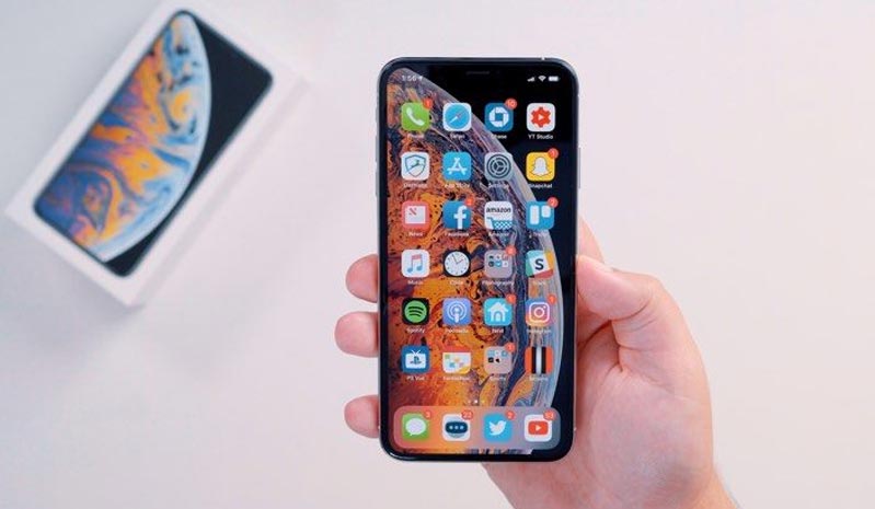 Khám phá thiết kế iPhone XS và iPhone XS Max 512GB hàng công ty chính hãng Không có nhiều thay đổi trong thiết kế
