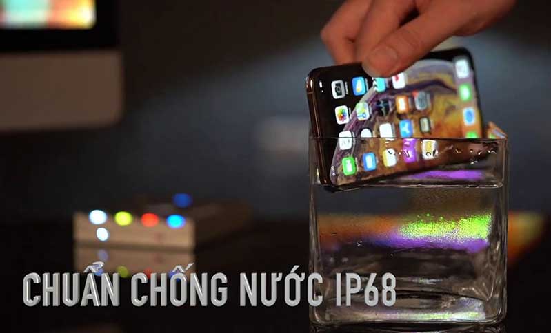 Tính năng chống nước chuẩn IP68 vô cùng nổi bật iphone xs max 256gb hinh 3