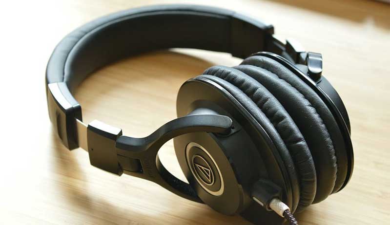 5. Các ốp lưng có thể đang ngăn chặn âm thanh điện thoại của bạn 5 mao de tang cuong chat luong am thanh cho smartphone Android khong can ROOT hinh anh 4