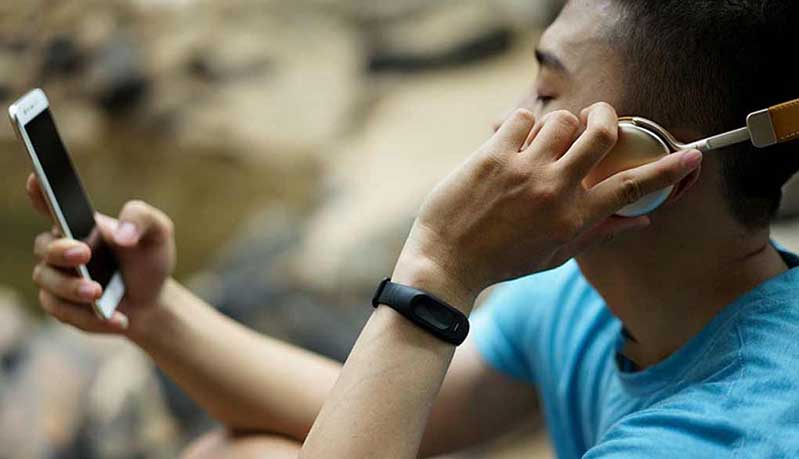 Tai nghe thông minh