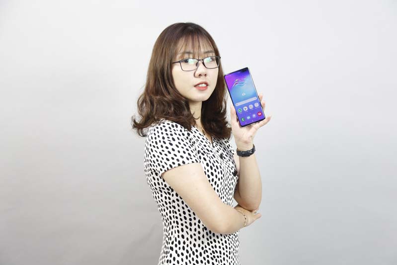 Lật tẩy Camera của Samsung Galaxy S10 5G bên trong có gì? Samsung Galaxy S10 5G