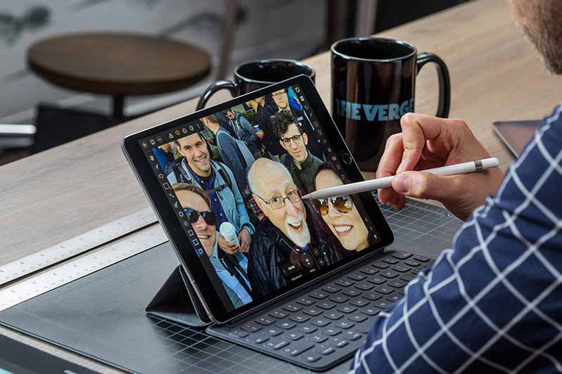 24hStore luôn được lòng khách hàng bằng việc cung cấp các sản phẩm iPad Pro 10.5 Wifi Cellular Hàng Mỹ mới 100% có chất lượng cực tốt iPad Pro 10.5 Wifi Cellular hang my hinh anh 5