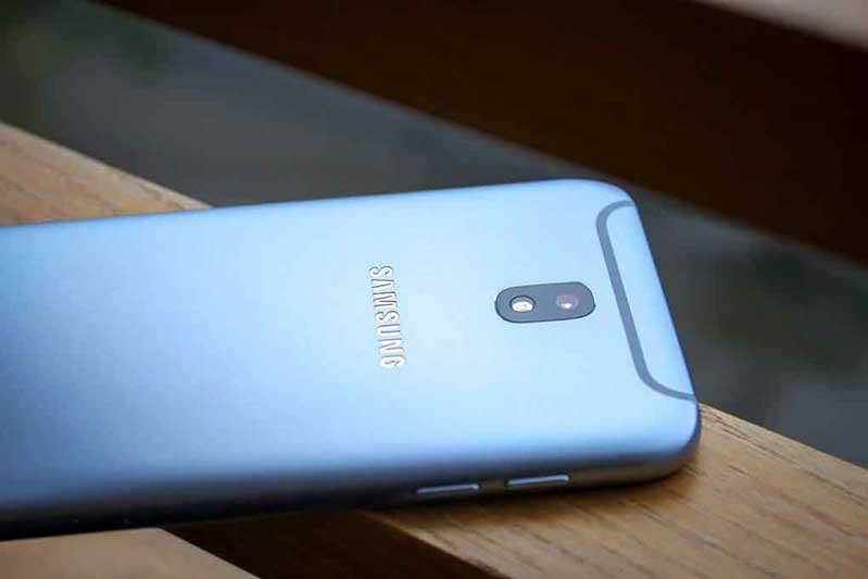 Samsung Galaxy J7 Pro hang cong ty hinh anh 1