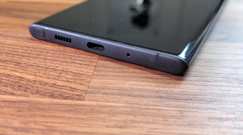 Camera được nâng cấp của Note 10: cổng tai nghe 3.5mm bi loại bỏ