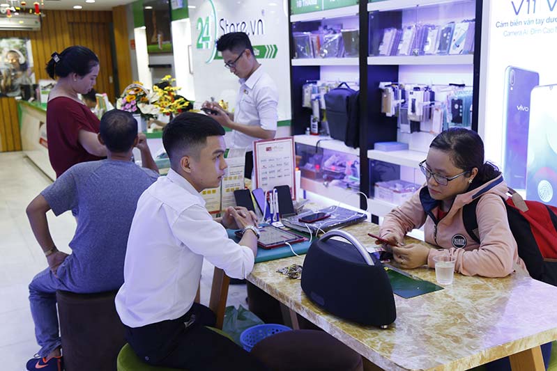 Mua Macbook Pro 13 inch MF840 Retina 2015 cũ ở đâu giá rẻ, đảm bảo chất lượng? Mua Macbook cũ giá rẻ