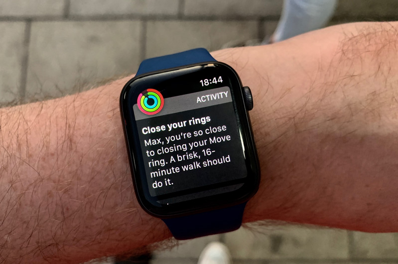 Apple Watch Series 5 Một số tính năng khác và watchOS 6 hình 4 Tính năng theo dõi nhịp tim