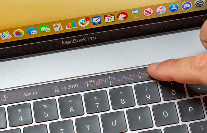 Ngoại hình Macbook Pro 15 inch MV932 2019