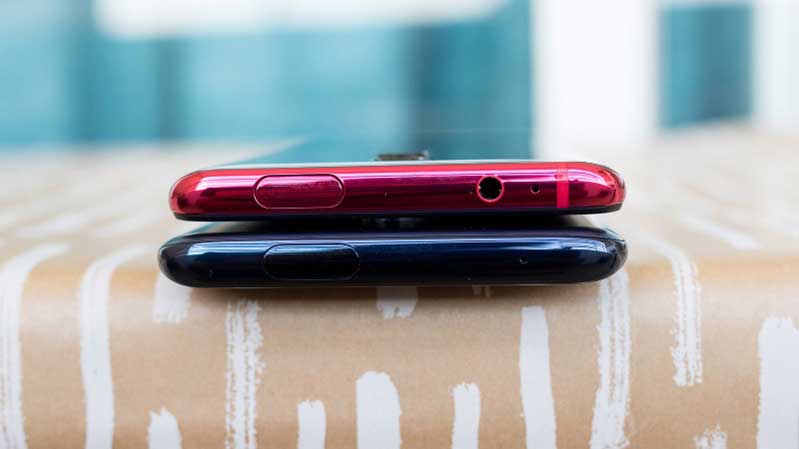 OnePlus 7 sở hữu camera trượt có hình dạng bản lề trông rất chắc chắn