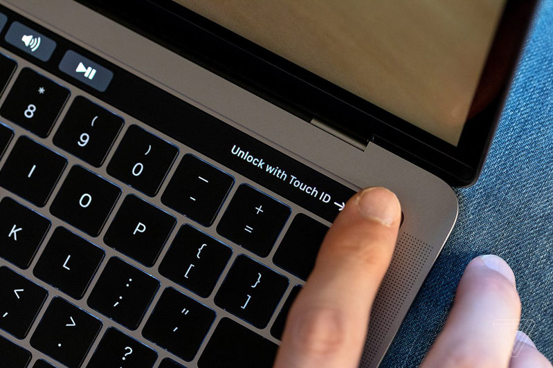 Ngoại hình Macbook Pro 13 inch MUHN2 2019 hình 1 Ngoại hình Macbook Pro 13 inch MUHN2 2019