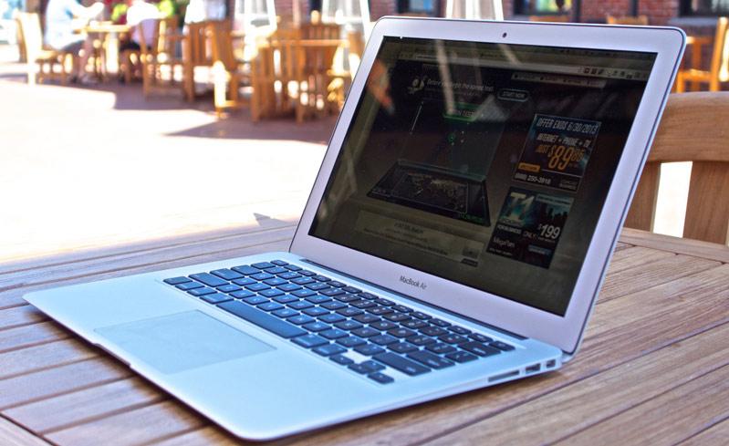 Macbook Air 13 inch MD760B 2014 cũ – Bàn phím và Touchpad