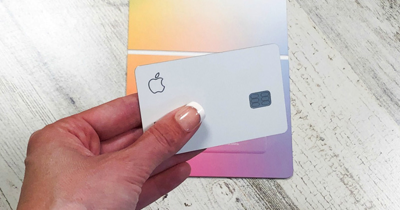trên tay apple card