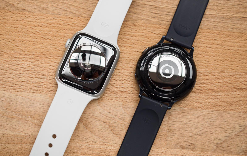 cảm biến mặt trong của galaxy watch và apple watch