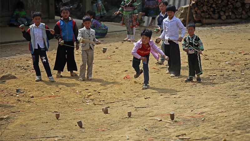 Nguyên lí hoạt động - ứng dụng của con quay hồi chuyển 3 chiều hình 2 ứng dụng của con quay hồi chuyển 3 chiều