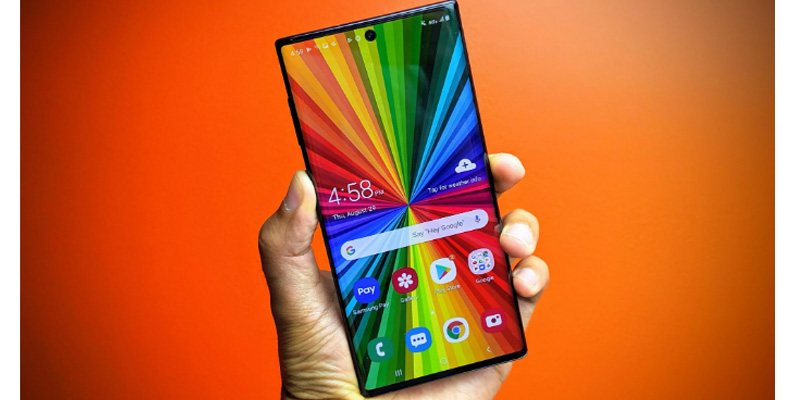 Note bị coi là kỳ lạ bởi dáng vẻ nhỏ bé của mình Note bị coi là kỳ lạ bởi dáng vẻ nhỏ bé của mình