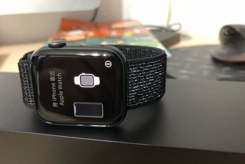 Apple Watch S4 nhanh chóng hiển thị thông báo