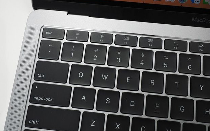 MacBook Air MVFK2 256GB 2019 - Bàn phím cơ chế cánh bướm, cực nhanh và nhạy