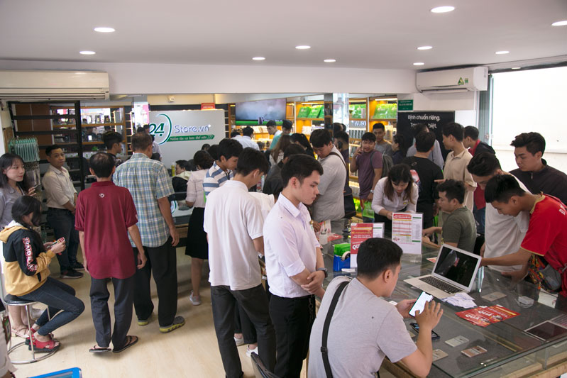 Mua Samsung Galaxy Fold chính hãng ở đâu?