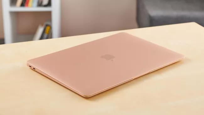 so sánh giá macbook air 2020 và macbook tiền nhiệm