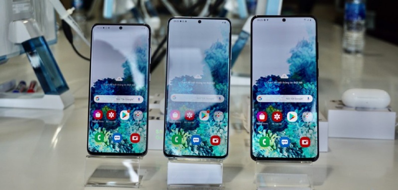 samsung galaxy s20 series hình 3 Màn hình nốt ruồi sang trọng
