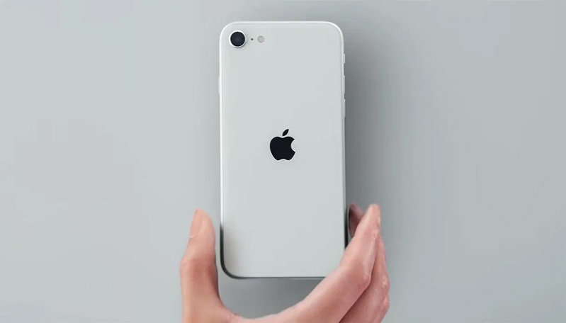 iPhone SE 2 nhỏ gọn iPhone SE 2 nhỏ gọn