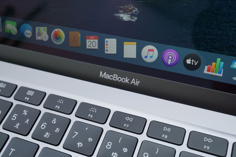 Macbook Air 2020 màu bạc MWTK2 hình 3 Bàn phím cắt kéo quay lại trên phiên bản Macbook Air 2020