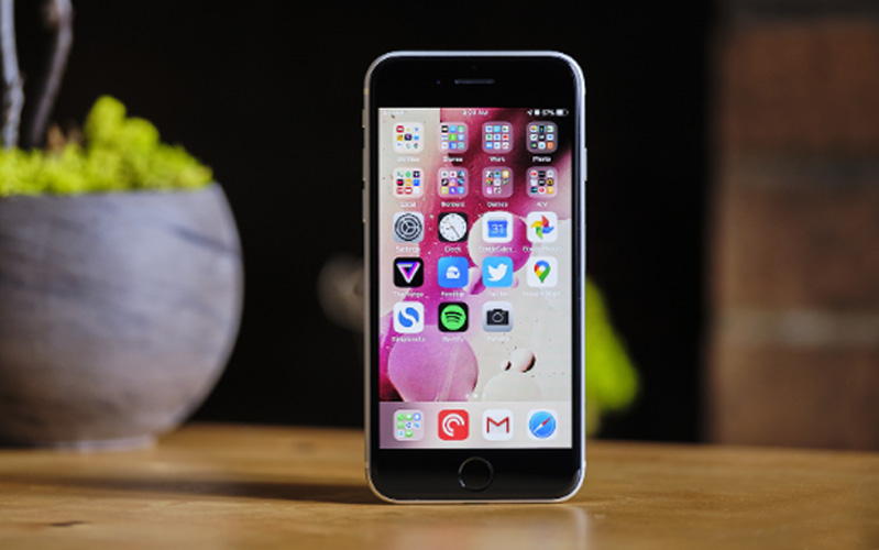 thiết kế iphone se 2020