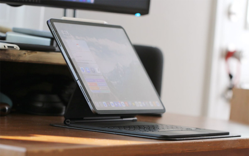sự kết hợp hoàn hảo của ipad và bàn phím magic